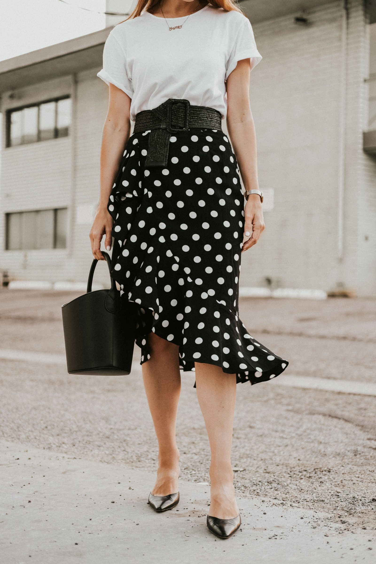 Black Polka dot midi skirt, polka dot midi skirt, how to style a polkadot skirt, polkadot midi skirt, polkadot midi skirt street style